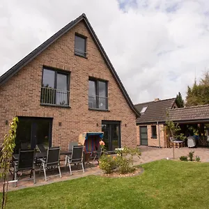 Ferienhaus Roggenhorst - Aufwändig Saniertes Haus, 200 Qm Wohnfläche, 3 Bäder